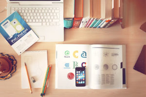 apple-iphone-books-desk
